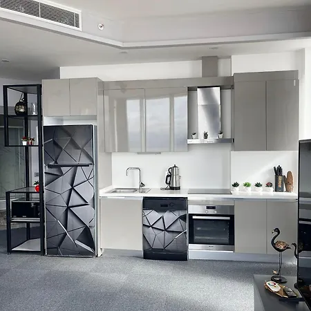 Luxury 2br Terrace&sea View + Shopping Mall