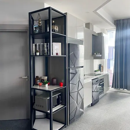 Luxury 2br Terrace&sea View + Shopping Mall Istanbul