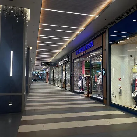 Luxury 2br Terrace&sea View + Shopping Mall *