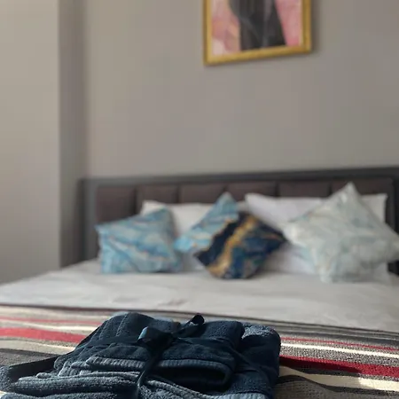 Apartment Luxury 2br Terrace&sea View + Shopping Mall *