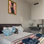 Luxury 2br Terrace&sea View + Shopping Mall