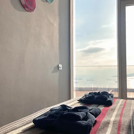 Appartement Luxury 2br Terrace&sea View + Shopping Mall *